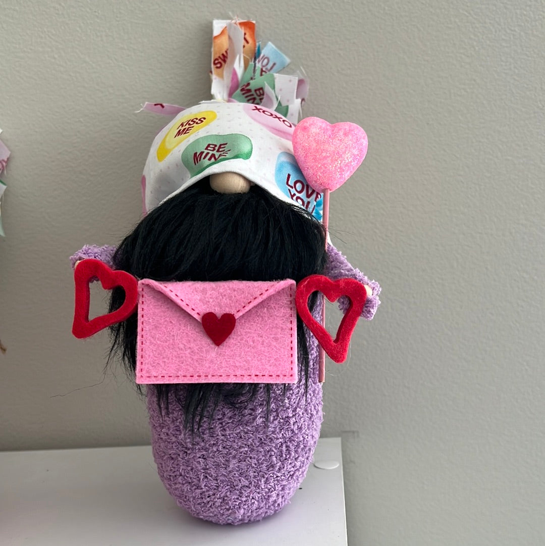Purple valentines gnomie