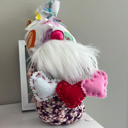 Mr. Pink nose valentine Gnome